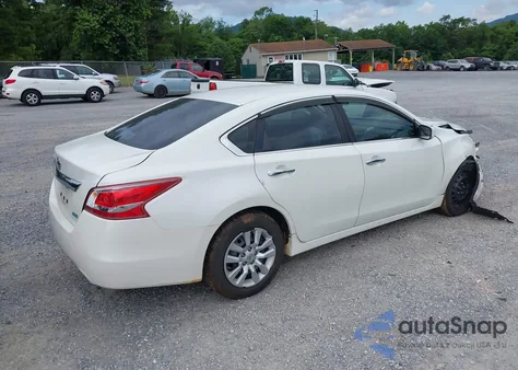 2013 Nissan Altima 2.5 z USA, uszkodzony, nr VIN 1N4AL3AP3DC141664